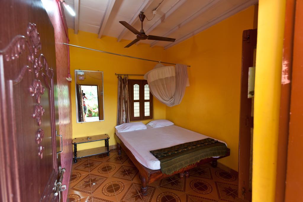Archana Guest House River View Hampi Quarto foto